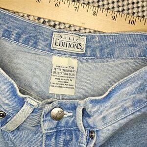 Vintage Basic Editions Denim High-Rise Mom Jeans